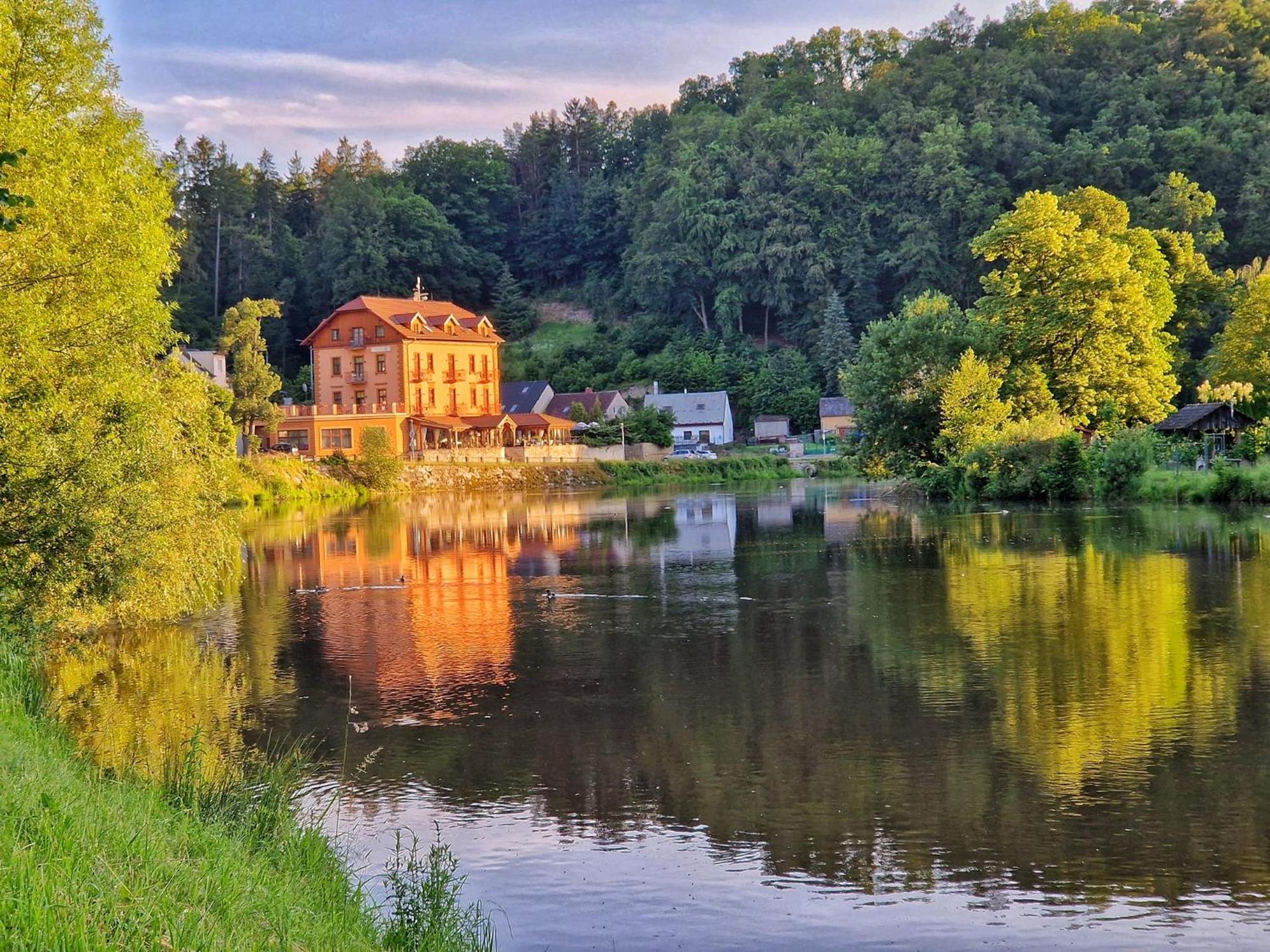 Hotel Romantik Eleonora Tábor
